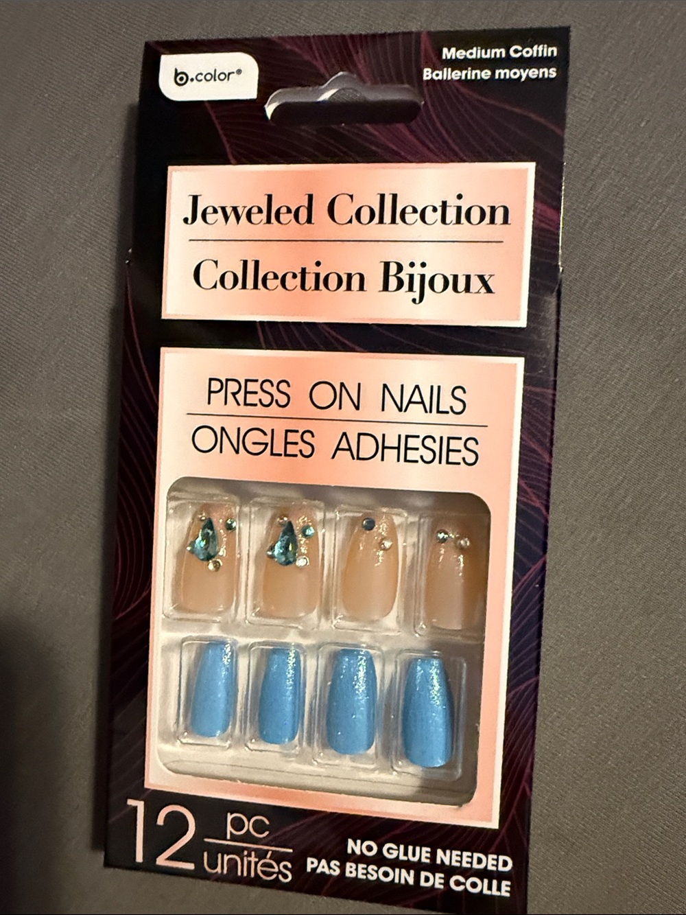 Press on nails